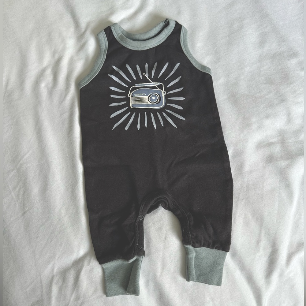 City Mouse Jumper with Radio on front